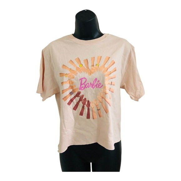 Barbie heart shaped multicultural Barbie hands graphic print tshirt size small - Picture 16 of 16